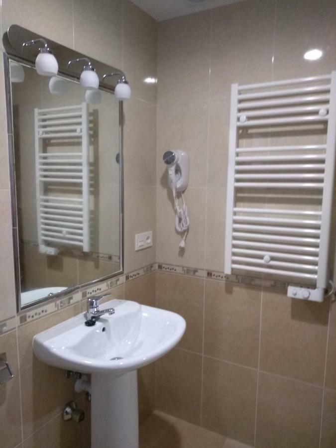 Apartamentos Prestin Onís Extérieur photo
