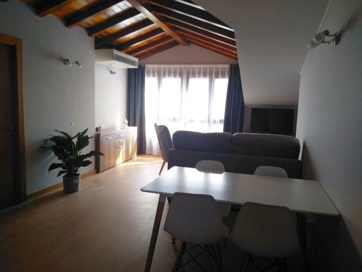 Apartamentos Prestin Onís Extérieur photo